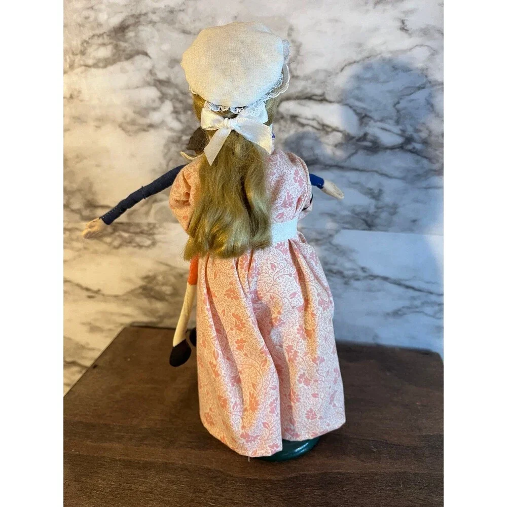 Byers Choice Williamsburg Young Girl Holding Doll - 2001